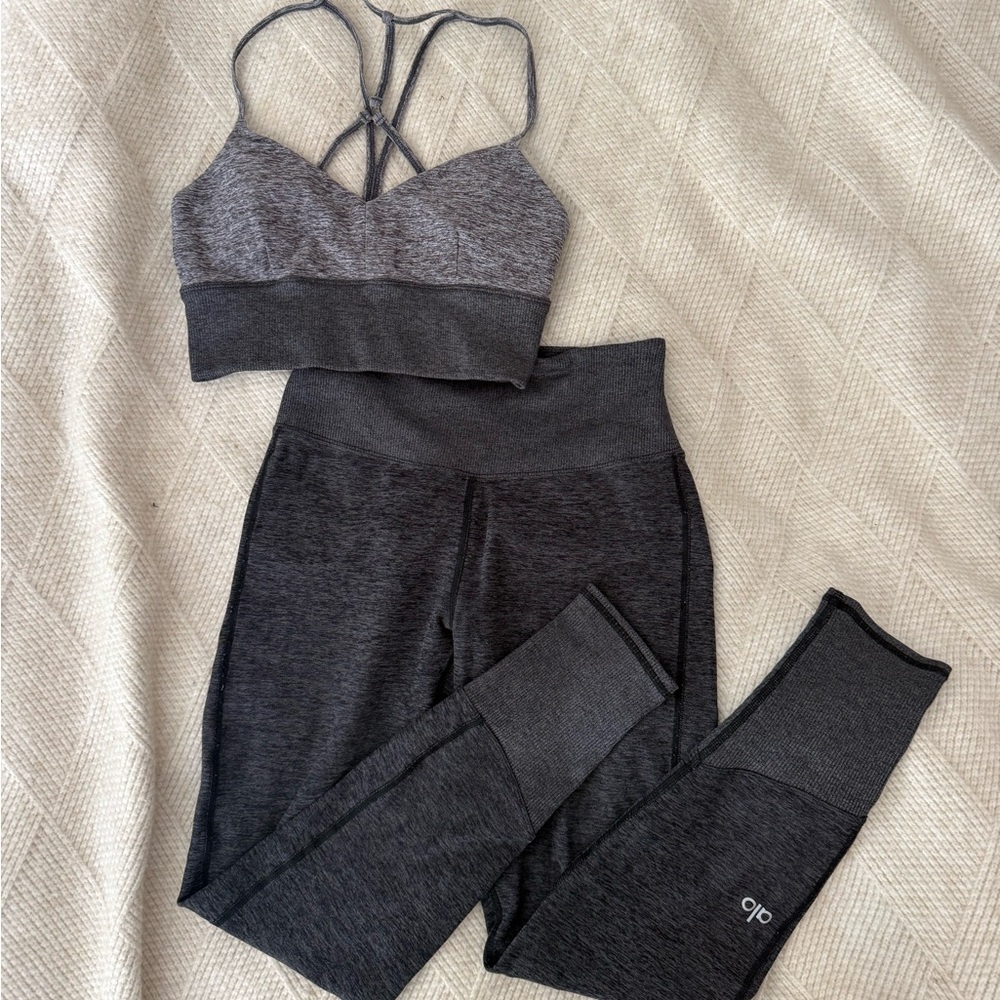 ALO Seamless Heathered Gray & High-Waist Legging Set 7/8